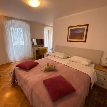 Rooms Base Split Luaran gambar