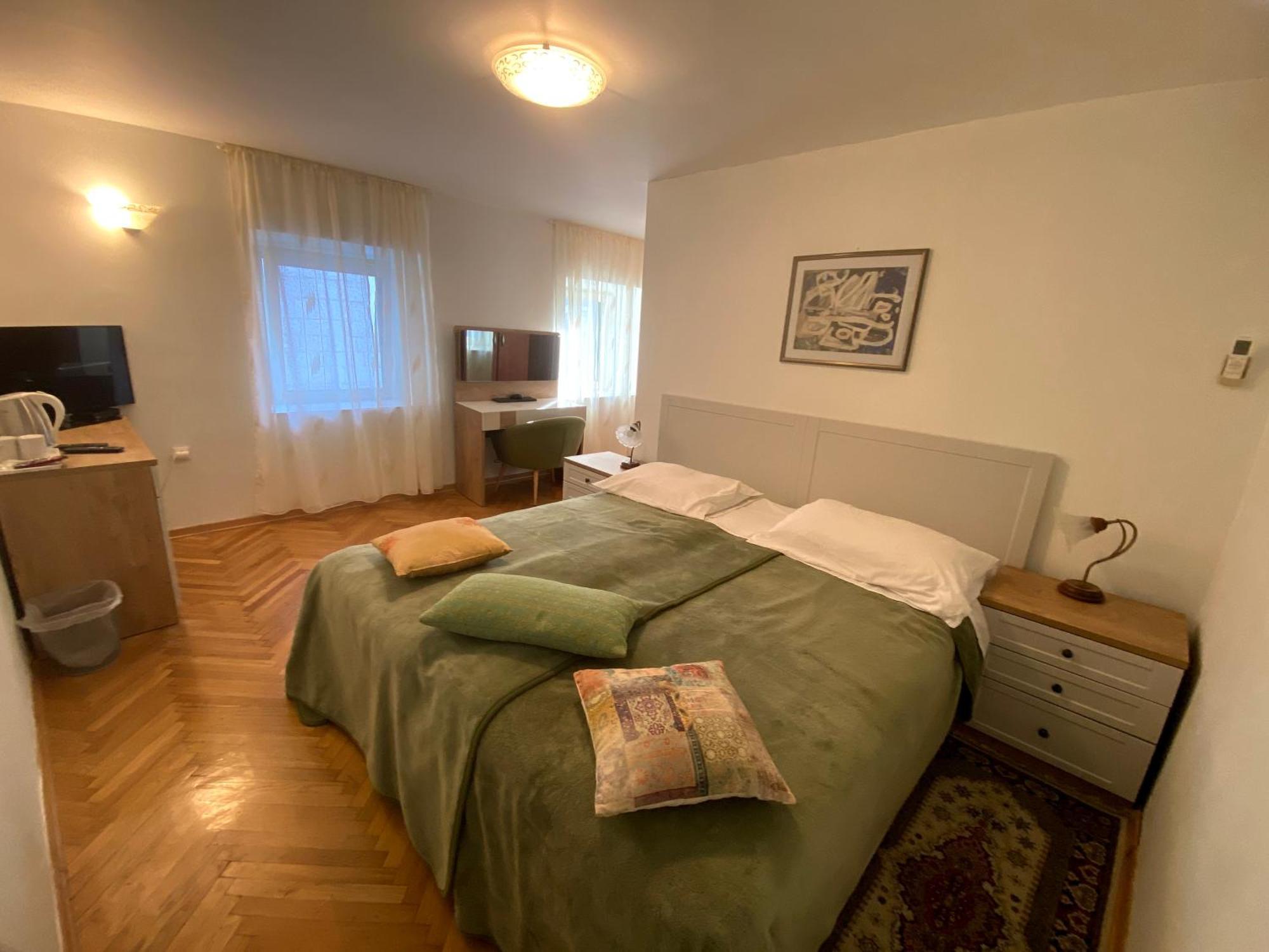 Rooms Base Split Luaran gambar