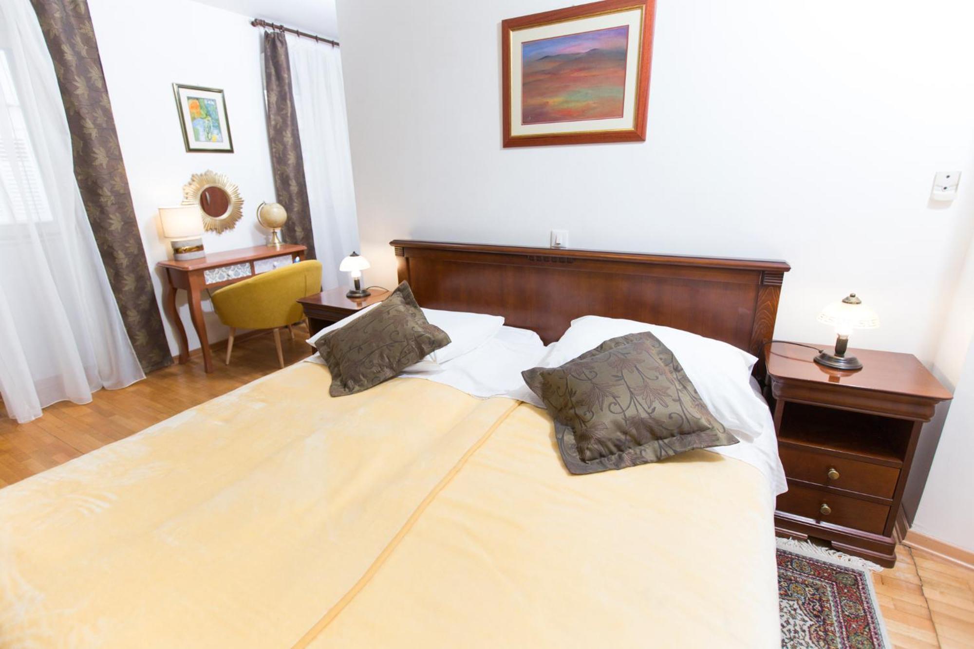 Rooms Base Split Luaran gambar