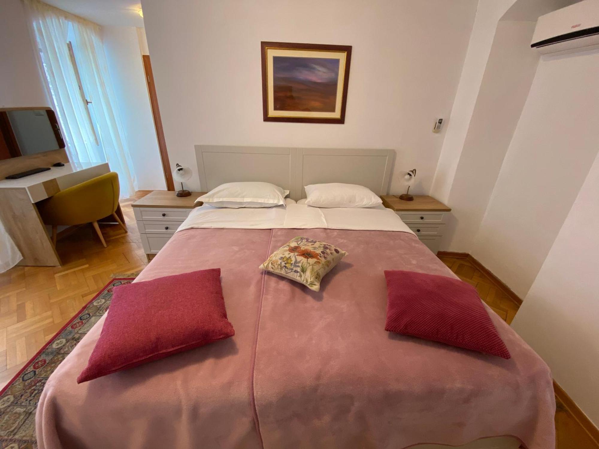 Rooms Base Split Luaran gambar