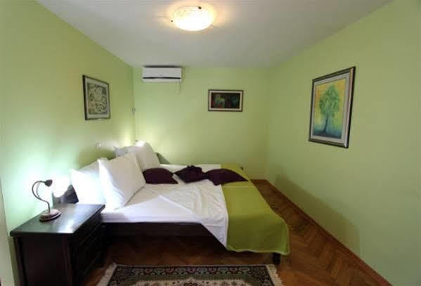 Rooms Base Split Luaran gambar